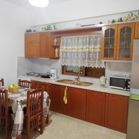 Jonny Guesthouse Ксамил Экстерьер фото
