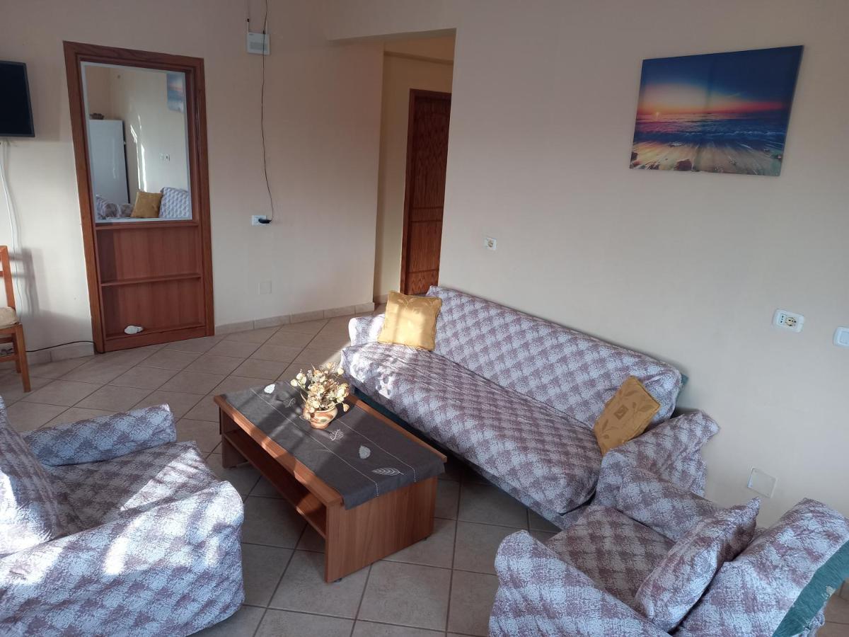 Jonny Guesthouse Ксамил Экстерьер фото