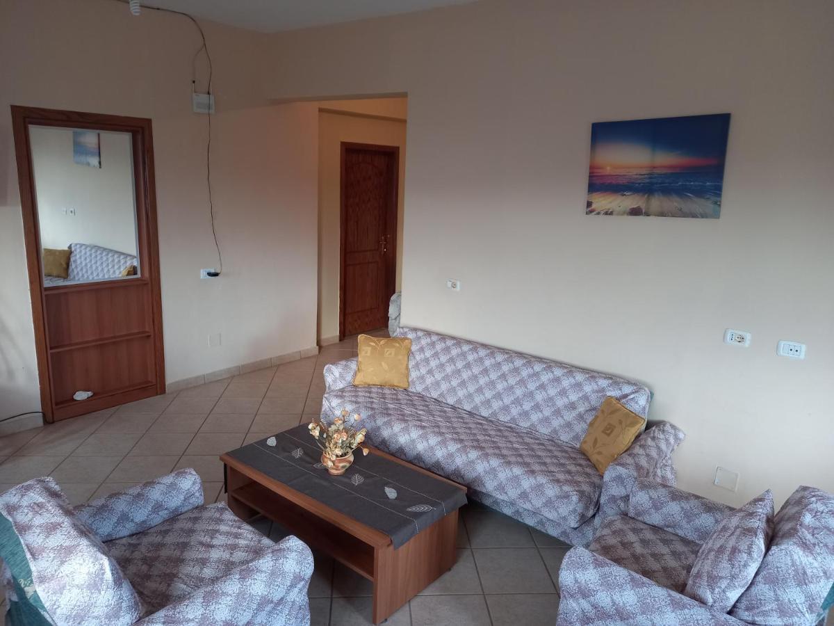 Jonny Guesthouse Ксамил Экстерьер фото