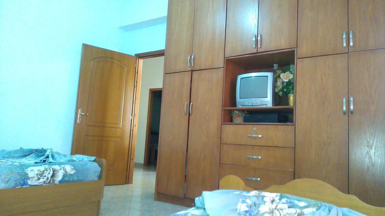 Jonny Guesthouse Ксамил Экстерьер фото