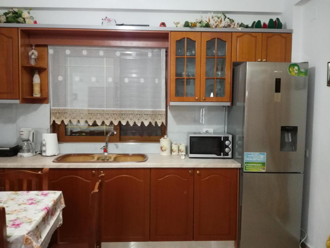 Jonny Guesthouse Ксамил Экстерьер фото