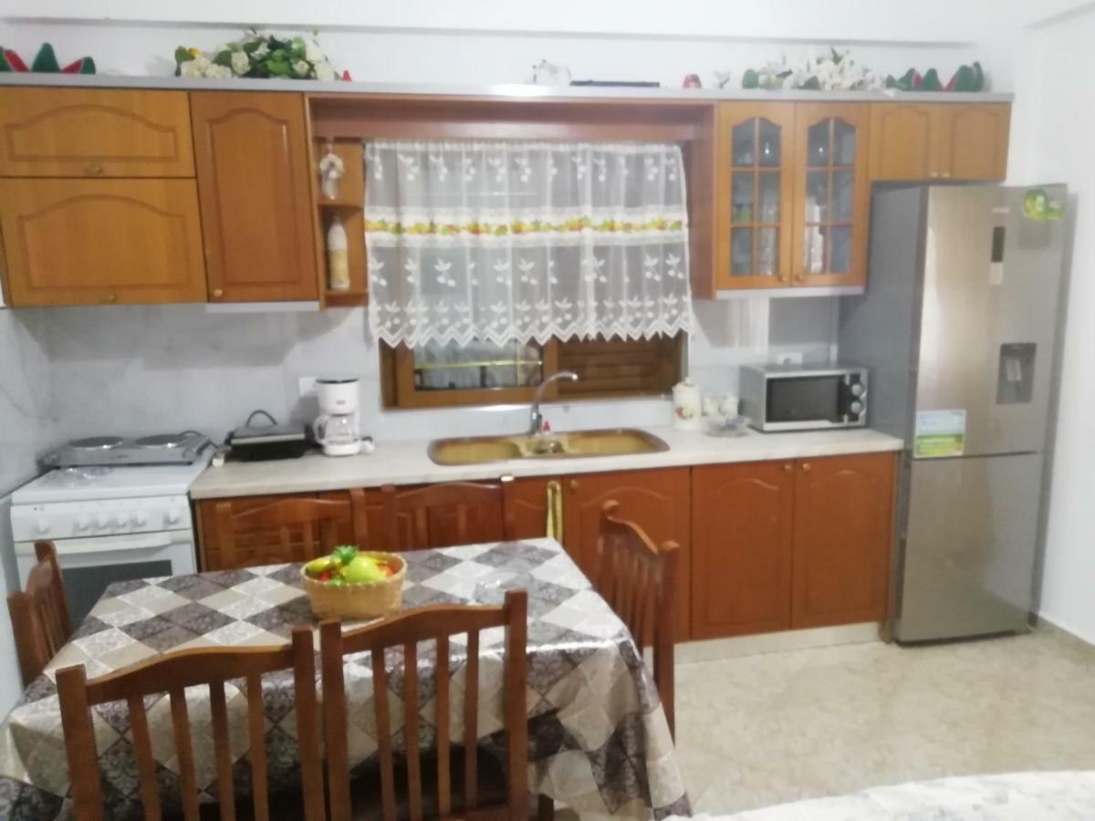 Jonny Guesthouse Ксамил Экстерьер фото