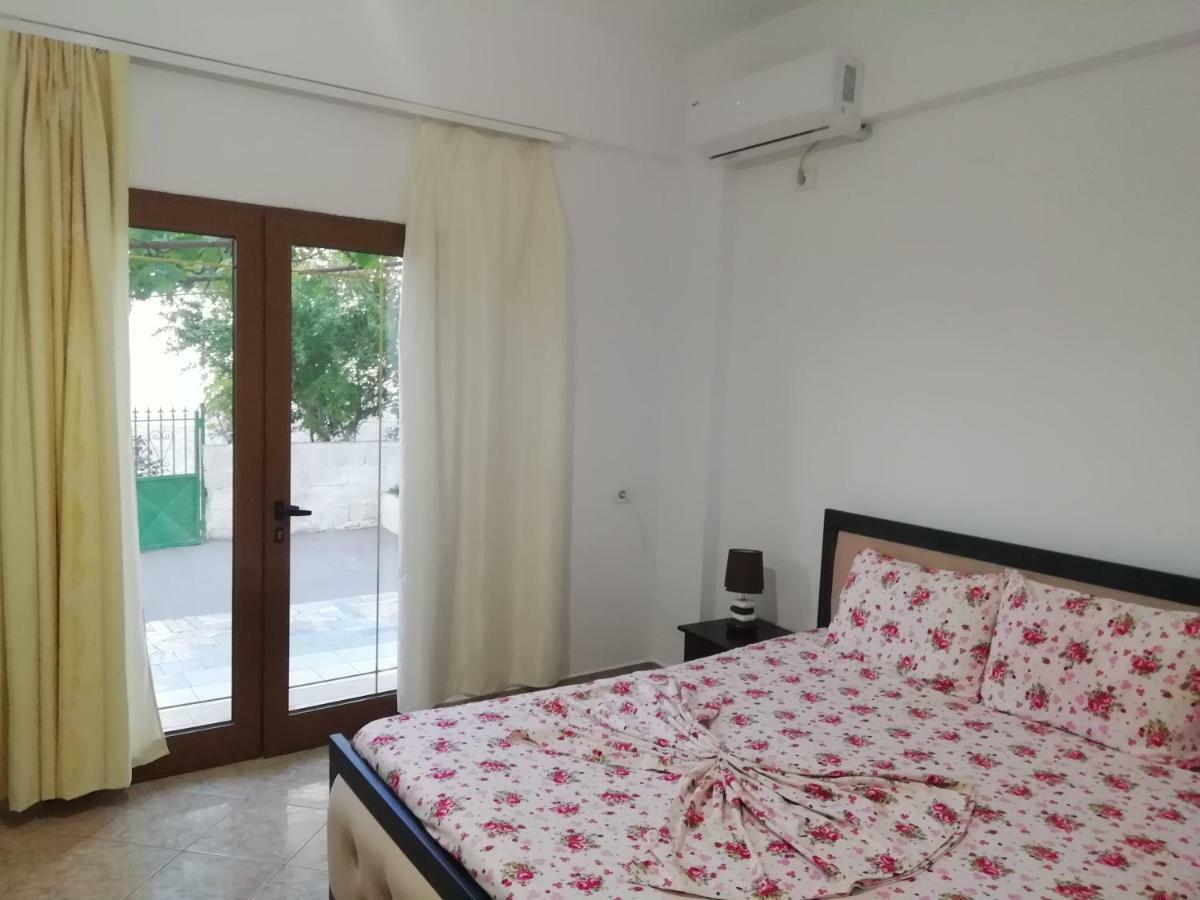Jonny Guesthouse Ксамил Экстерьер фото