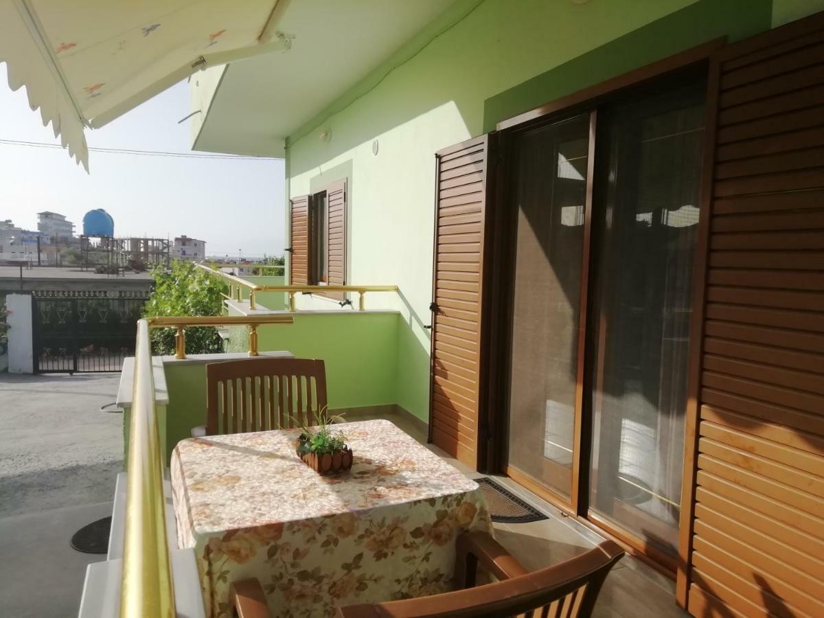 Jonny Guesthouse Ксамил Экстерьер фото