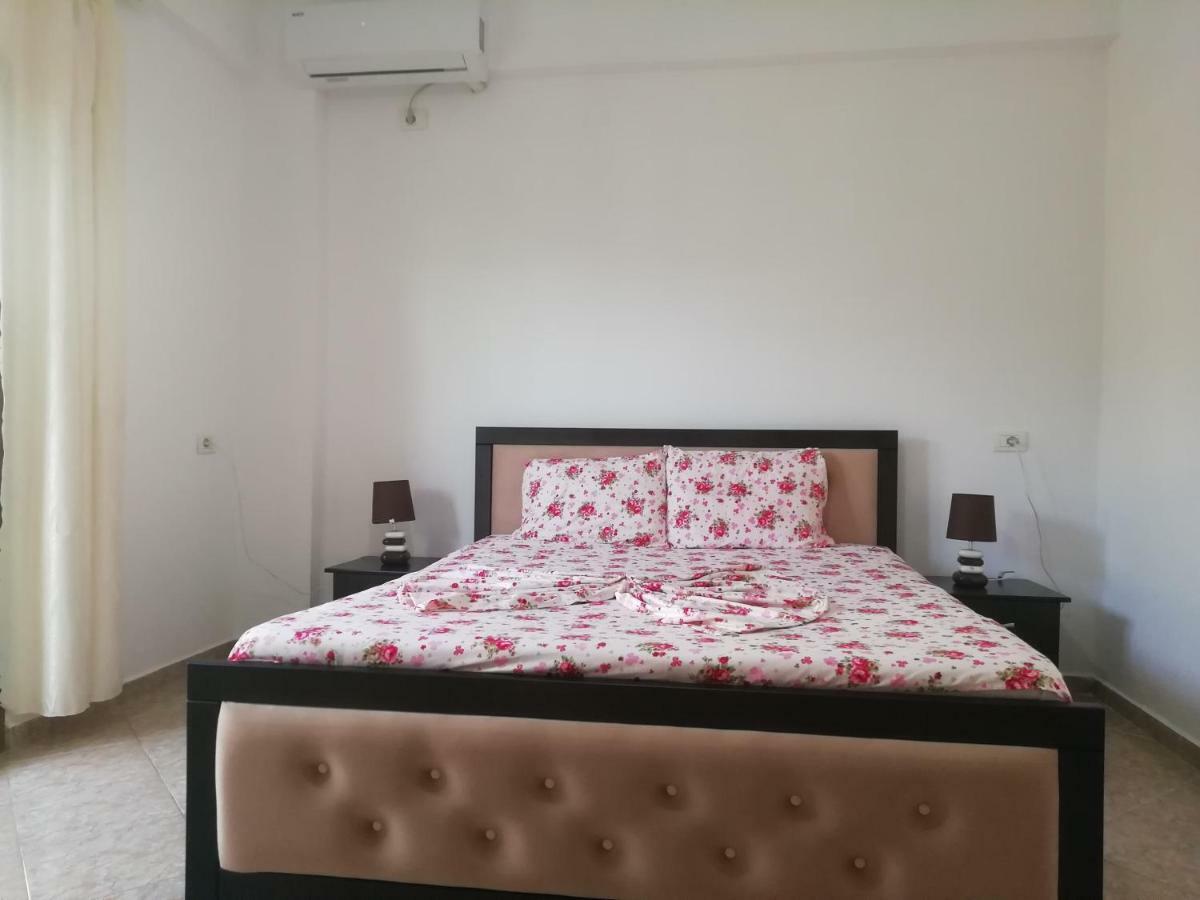 Jonny Guesthouse Ксамил Экстерьер фото