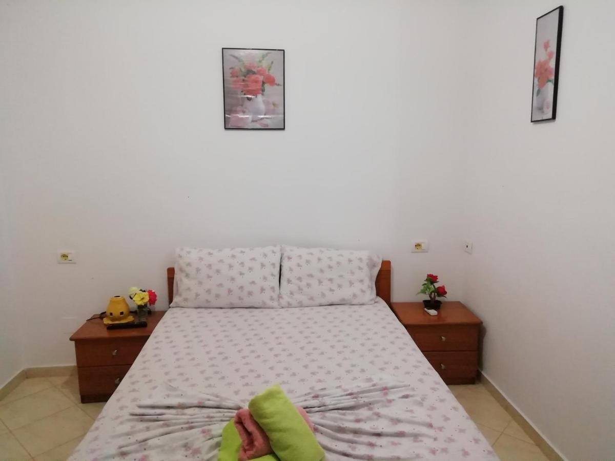 Jonny Guesthouse Ксамил Экстерьер фото